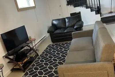 Image de WoW! Condo Avec Borne  de Charges! Avec Jardin!