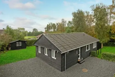 Image de \"Vemund\" - 500m from the sea by Interhome