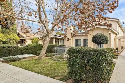 Image de 3-Bedroom Townhome In Fantastic Pasadena With Free WiFi, Ac, 2-Car Garage