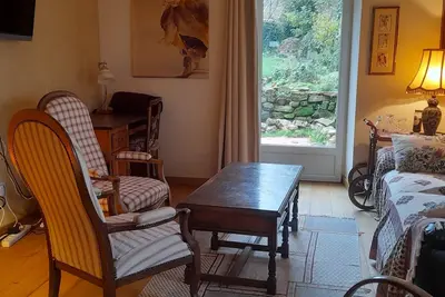 Image de Maison coeur de village, dans la nature