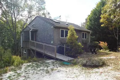 Bright and cozy private cottage (Cs0037)