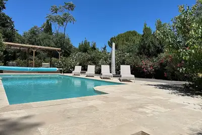 Image de Magnifique Villa dans la hauteur de Nimes avec Piscine