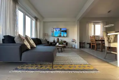 Image de Luxurious New Home in Central Niagara