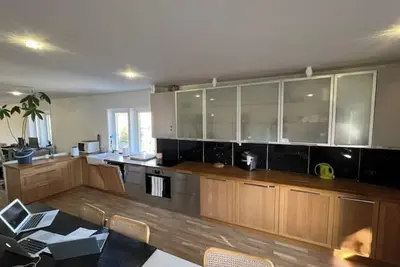 Image de En egen våning i ny renoverad lyxig villa Tyresö