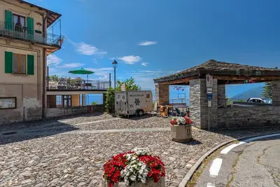 Image de Hilltop Terrace House - Panoramic Maggiore Lake Views & Stunning Sunsets