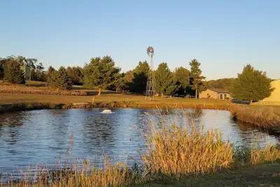 Image de Eldora getaway! Charming 3-bedroom house on an acreage with WiFi, Ac/heating.