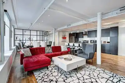 Image de Luxurious Old Montreal Penthouse|6Beds|2ba|Sleeps 12