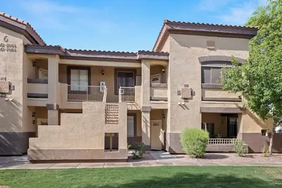 Image de Lovely 2 Bedroom Condo W/ Pool!