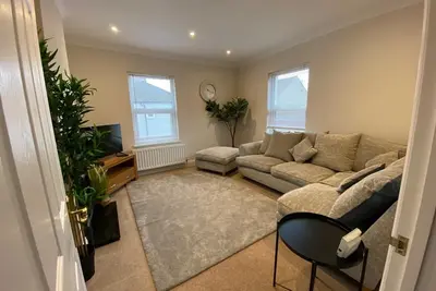 Image de Newly refurbished 3bed apartment in the heart of Salisbury(more photos soon)