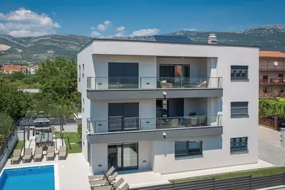 Image de Modern Kastel Villa with Private Pool, Gym, and Large Outdoor Space - Eight Bedroom Villa