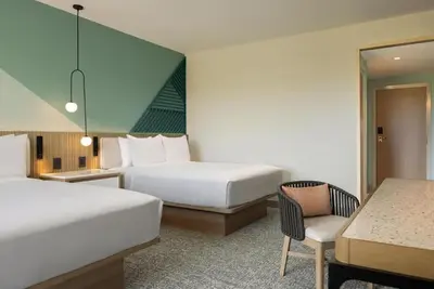 Image de Dual Queen Beds, Courtyard Curacao, Perfect Island View, 2 Rooms, Pool Access