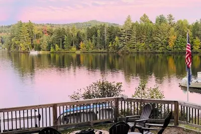 Image de Lakehouse on Akers Pond. New Ownership