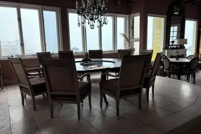 Image de Sandy Beachfront 4 bdrm 5 bath near Rosarito Jacuzzi steps to beach w/