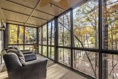 Image de Serenity Condo - Golf Course Views, Pet Friendly + Access to Big Canoe Community!