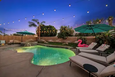 Image de Casa Desert Muse: Heated Pool, Spa, Fire, Golf, Games, Pool Table, Art! \n\n