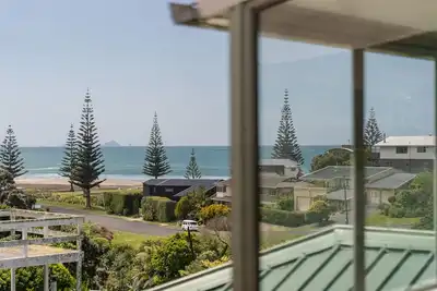 Image de Hosts on the Coast Oarsome in Onemana