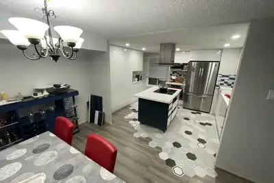 Image de Spacious & Stylish 3-Bedroom Townhouse