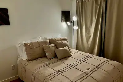 Image de A place to stay.