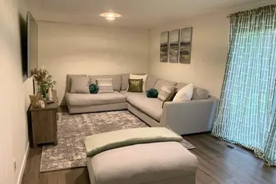 Image de Modern & Cozy Bellevue Home, Ideal for Families & Business