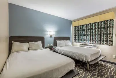 Image de Budget-Friendly Base for Exploring | 2 Relaxing Rooms For Family Stay