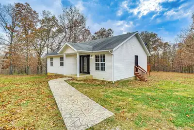 Image de 5 Mi to Lake of the Ozarks: Secluded Home