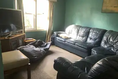 Image de Cabin 7 - 1 bedroom with 2 d/bunks & ensuite. Located close to kitchen/dining