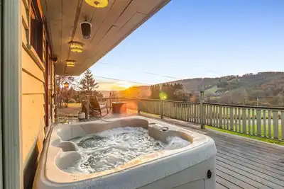 The Eagles Nest – Couples Escape