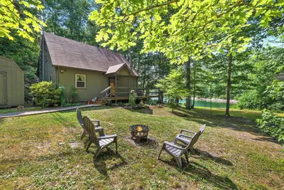 Image de Waterfront Beaver Lake Cabin Retreat