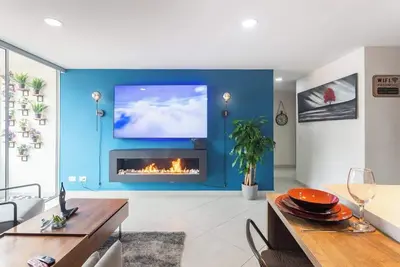 Image de Modern Apt: By Medellín, Park, Dining, Balcony, Nightlife, WiFi & Self Check-in