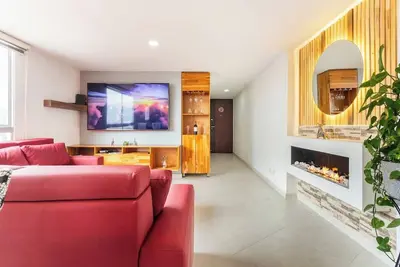 Image de Luxe Apartment: By Medellín, Park, Dining, Nightlife, Fast WiFi & Self Check-in