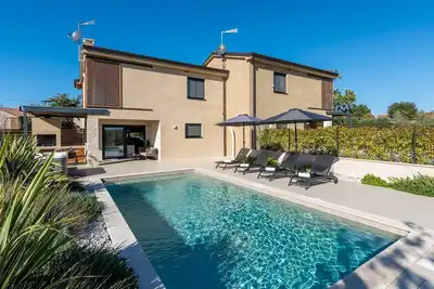Image de Charming Villa San Vincenti with swimming pool, jacuzzi and sauna