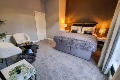 Image de 3 Br Home 3 min Close to Mcr City Centre+Free Park