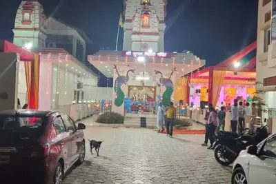 Image de Vrindavan House in Vrindavan Nearby Prem Mandir\n\n