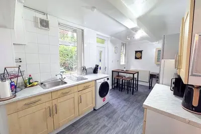 Image de Huge Home Perfect for Working Away \/large Rooms\n