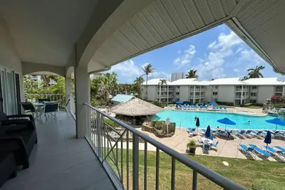 Image de 314 Condo Sunset Cove Ocean Pool Seven Mile Beach