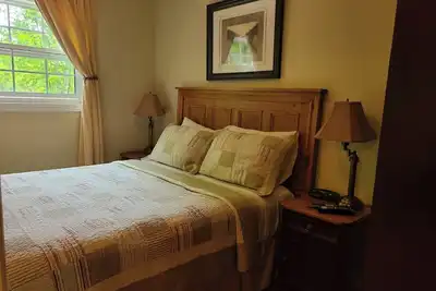 Image de Cozy  Muskoka Cottage. Getaway-Steps From the Lake