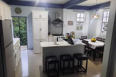 Image de Stunning Ocean View Retreat | 2-Bedroom Getaway | 15 Mins to Roseau & Adventure!