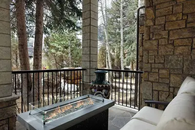 Image de Luxurious Aspen Retreat: Steps from Gondola