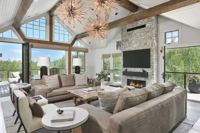 Image de Aspen Retreat with All-New Renovation