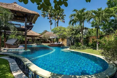 Image de Villa Asta - Cinq Chambres Villa, Couchages 16