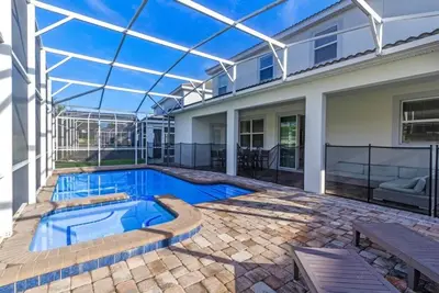 Image de More Space Than Needed Huge 6 Bedroom Home!