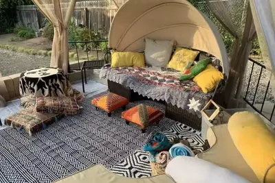 Image de Charming Retro Ranch, enclosed resort backyard, quiet cul-de-sac, close to shops