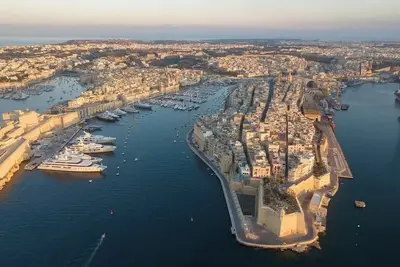 Image de A Charming Townhouse in Senglea Overlooking Valletta's Grand Harbour