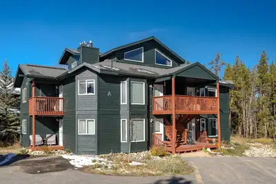 Image de Cute modern 2 bed retreat, a perfect basecamp for your adventures!