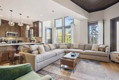 Image de Woodrun Place 32 Two Bedroom Residence