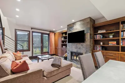 Image de Woodrun Place 35 Two Bedroom Residence