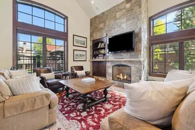 Image de Woodrun Place 59 Four Bedroom Residence