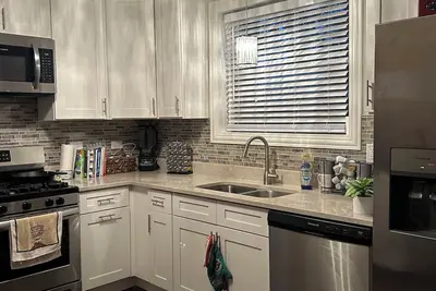 Image de Charming 3-bed, 3-bath house in amazing Chicago, 10 min from Midway Airport.