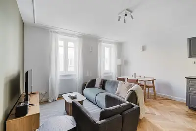 Image de Blueground | Wieden, elevator & balcony