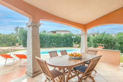 Appartement dans une maison de vacances avec climatisation, Wifi, piscine privée, Tv, terrasse